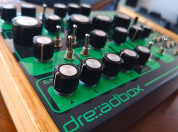 Dreadbox Erebus v2