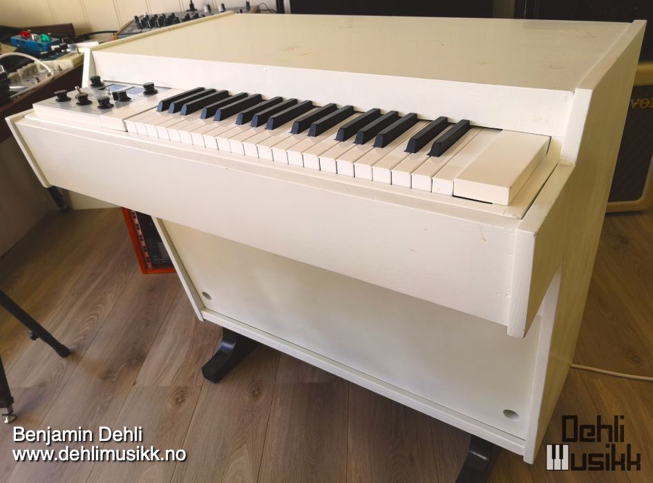 Mellotron M4000D