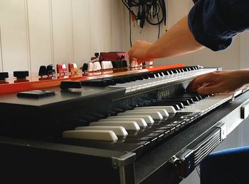 Yamaha YC-25D being played