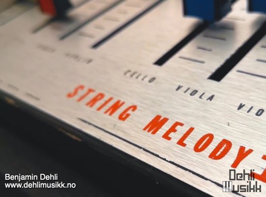 Close-up shot of the Logan / Hohner String Melody string synthesizer