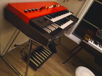 A red Yamaha YC-25D combo organ