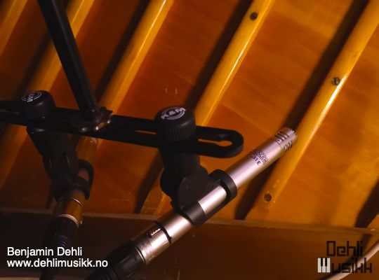 A Louis Zwicki Pianette miced with a stereo pait of AKG C451E