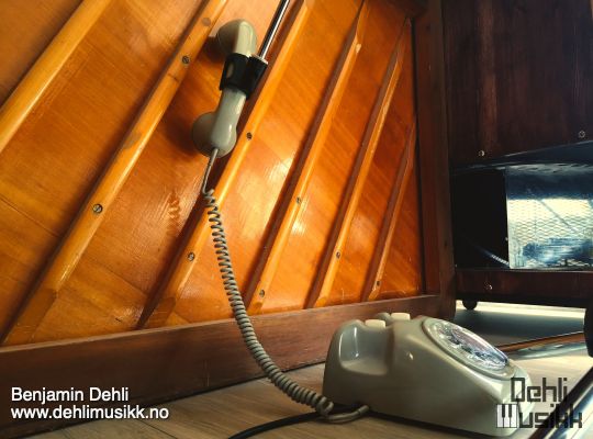 Louis Zwicki Pianette with a modified Televerket telephone as microphone