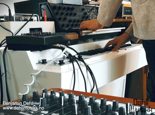 Arturia Drumbrute, Fulltone Tube Tape Echo, Fostex X-28H, Korg MS-20 and Mellotron M4000D