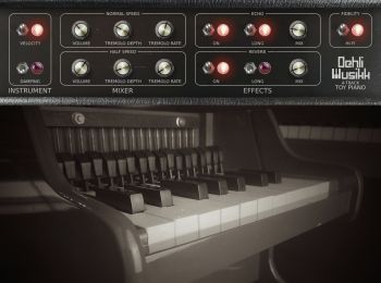 The 4-track Toy Piano user interface and a Kalikå Leksakspiano (toy piano)