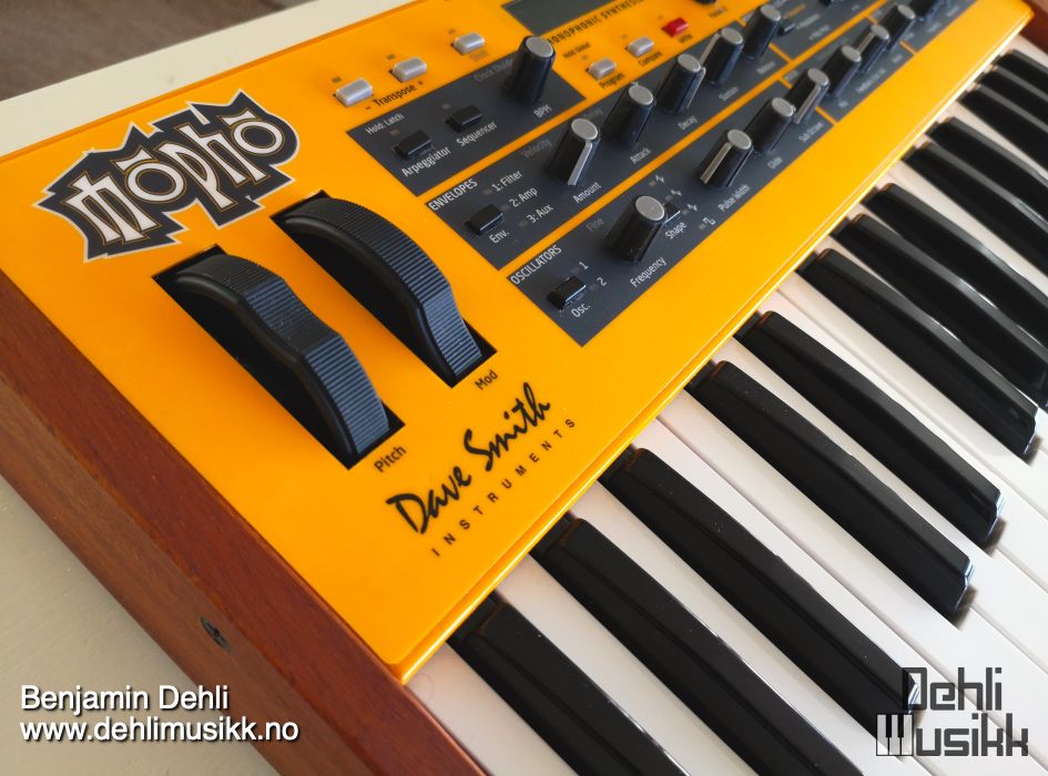 Dave Smith Instruments Mopho Keyboard