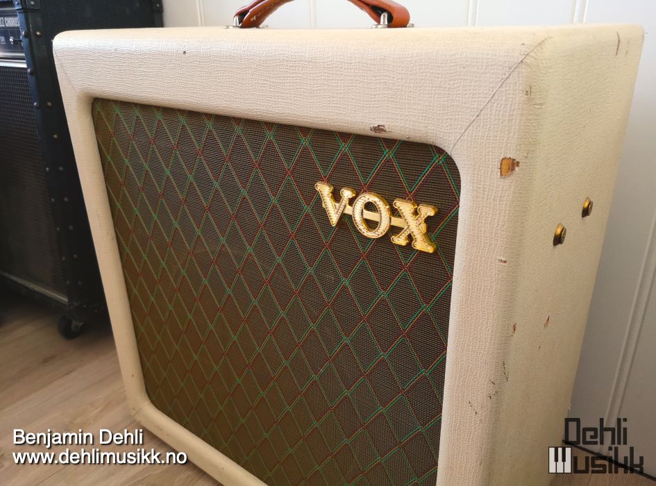 Vox AC15H1TV